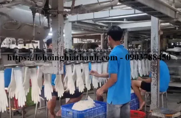 https://lohoinghiathanh.com/day-chuyen-san-xuat-gang-tay-y-te-1